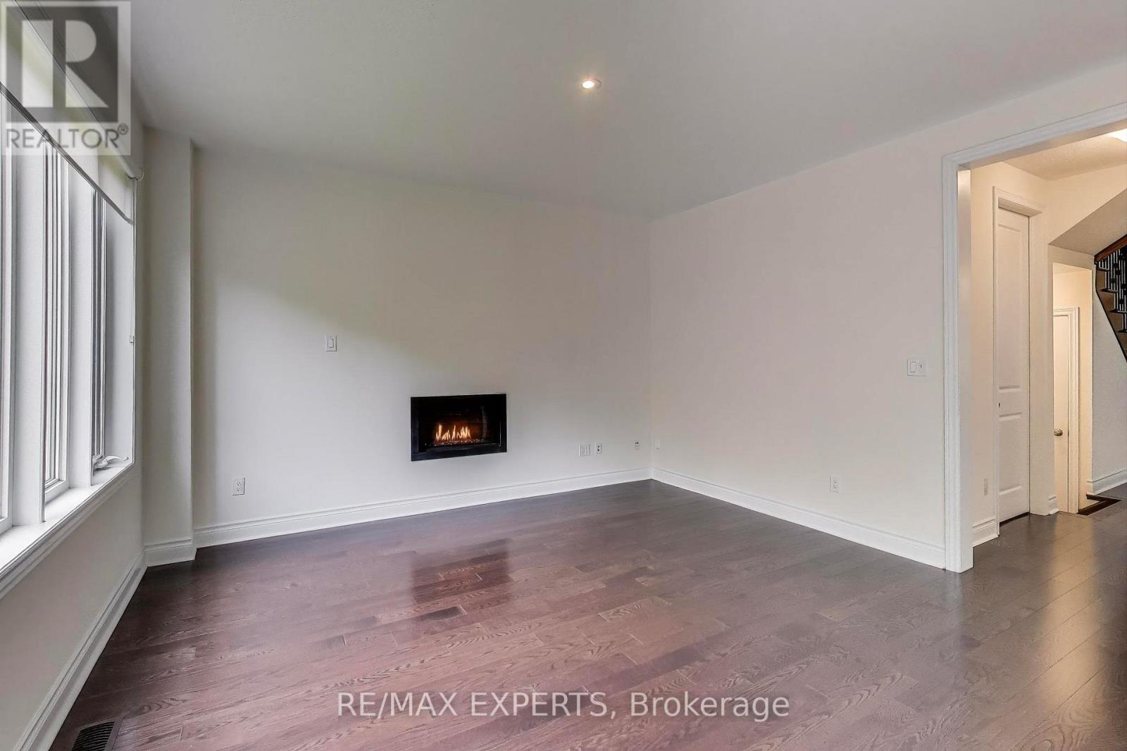 216 Butternut Ridge Trail, Aurora, Ontario  L4G 3P1 - Photo 15 - N12479757