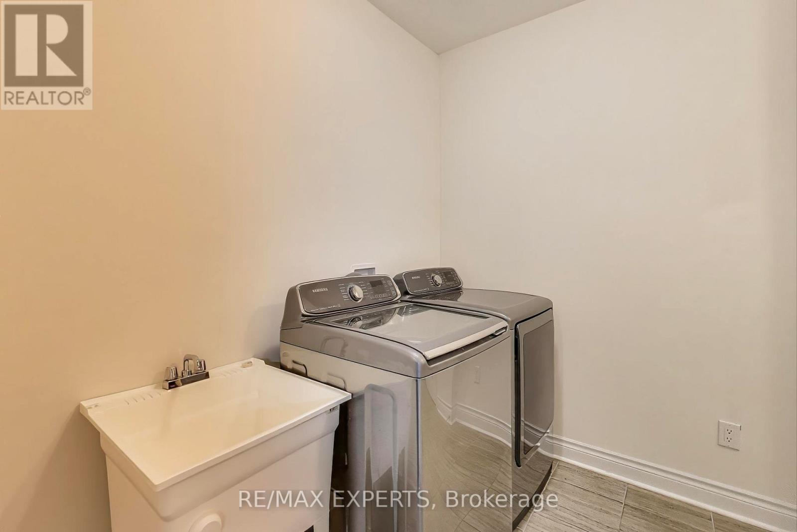 216 Butternut Ridge Trail, Aurora, Ontario  L4G 3P1 - Photo 19 - N12479757