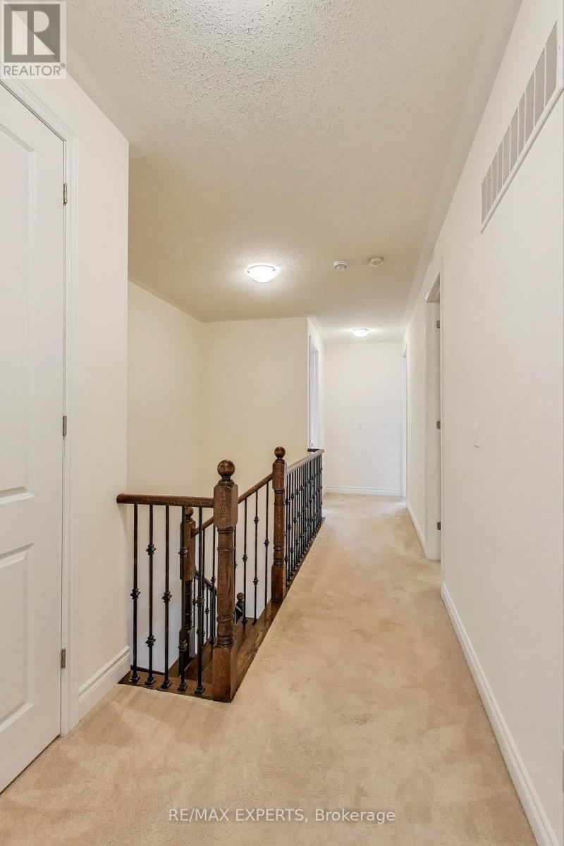216 Butternut Ridge Trail, Aurora, Ontario  L4G 3P1 - Photo 20 - N12479757