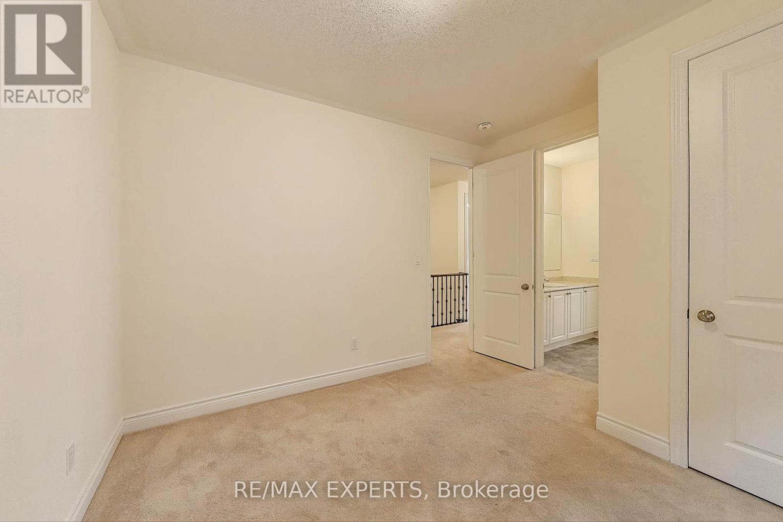 216 Butternut Ridge Trail, Aurora, Ontario  L4G 3P1 - Photo 41 - N12479757