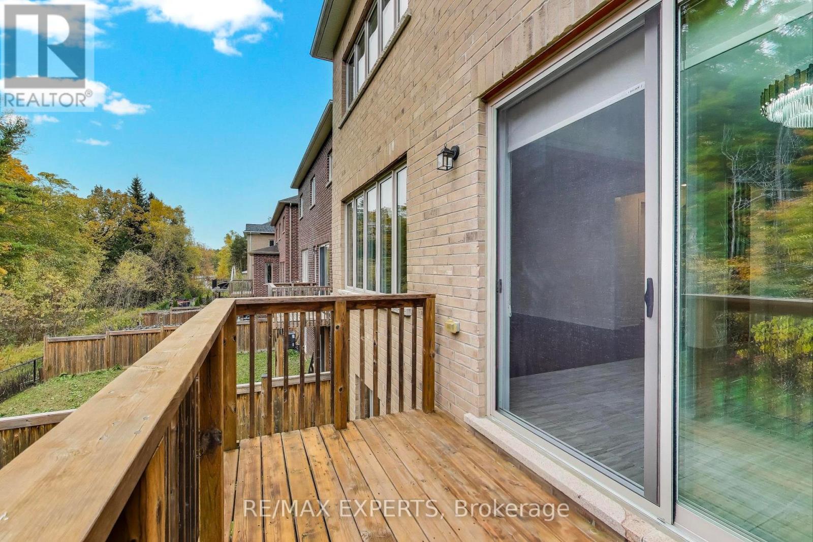 216 Butternut Ridge Trail, Aurora, Ontario  L4G 3P1 - Photo 44 - N12479757