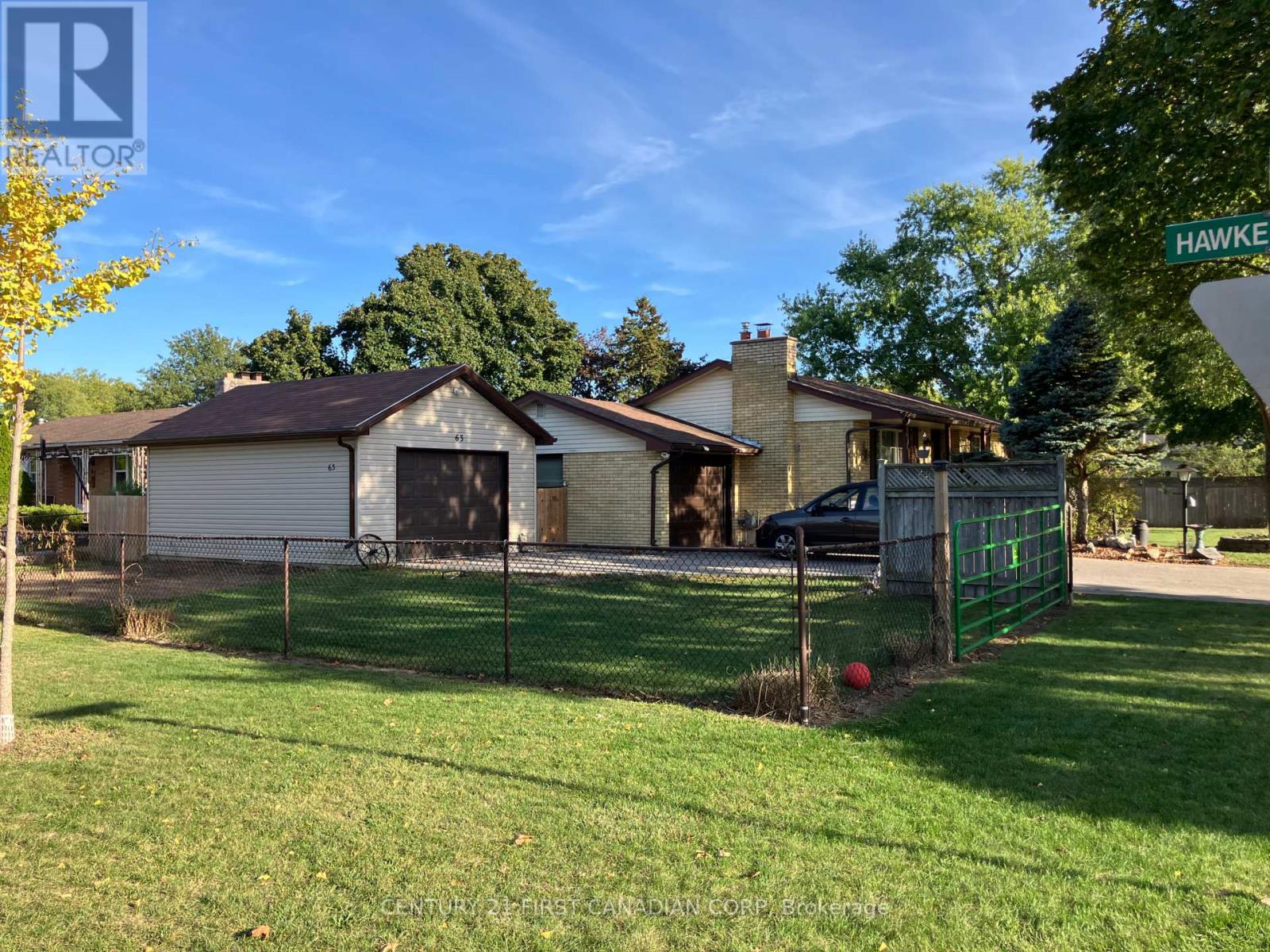 63 Hawkesbury Avenue, London East, Ontario  N5V 2K2 - Photo 4 - X12442229