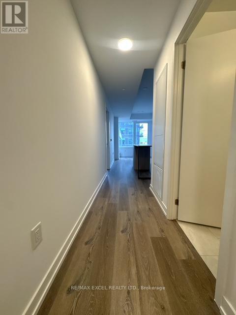 711 - 395 Square One Drive, Mississauga, Ontario  L5B 0P6 - Photo 10 - W12479754
