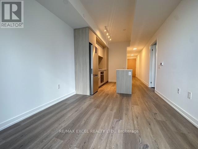 711 - 395 Square One Drive, Mississauga, Ontario  L5B 0P6 - Photo 6 - W12479754