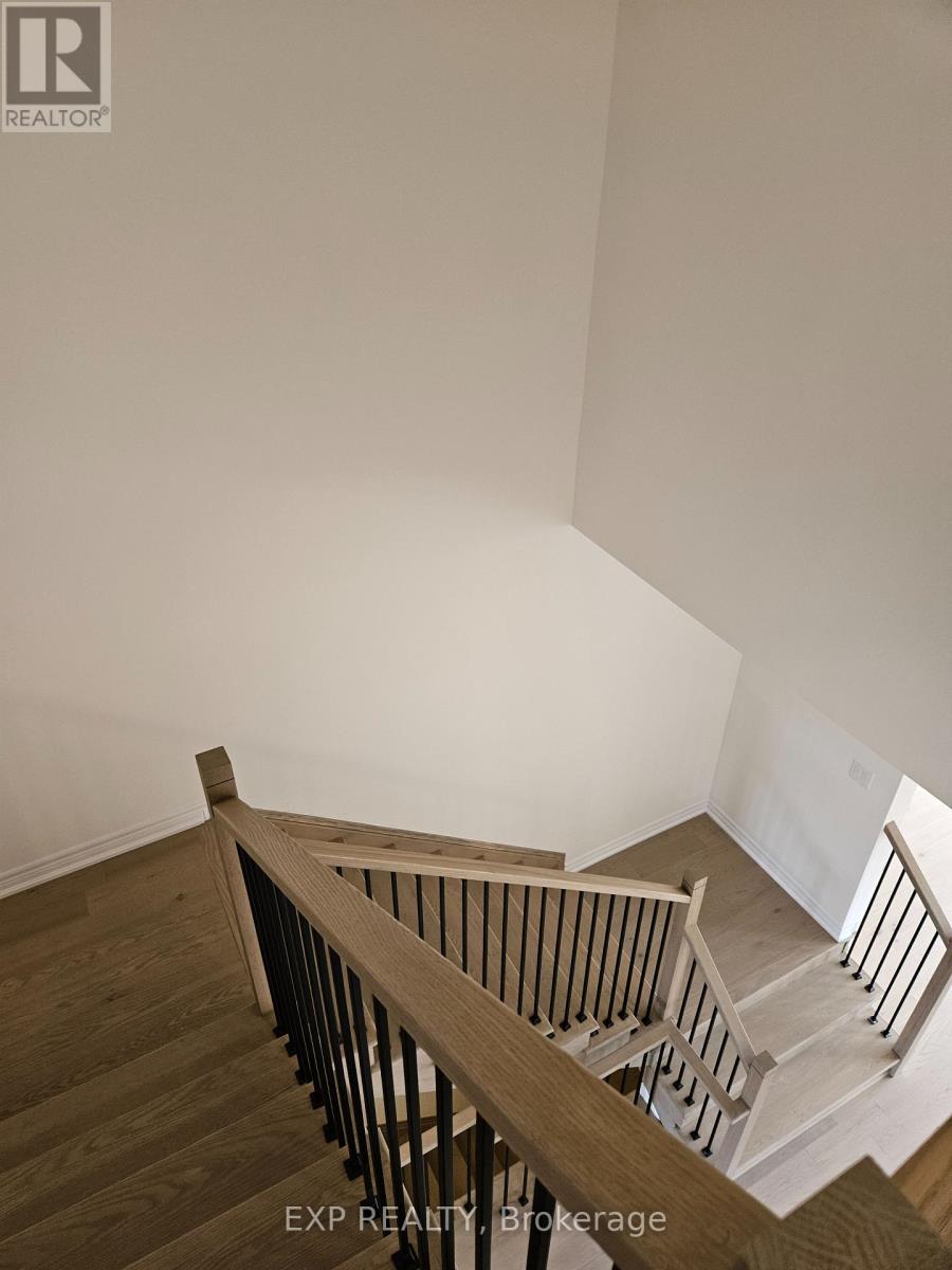 18 A - 3185 Sixth Line Lane, Oakville, Ontario  L6H 0V7 - Photo 5 - W12479762