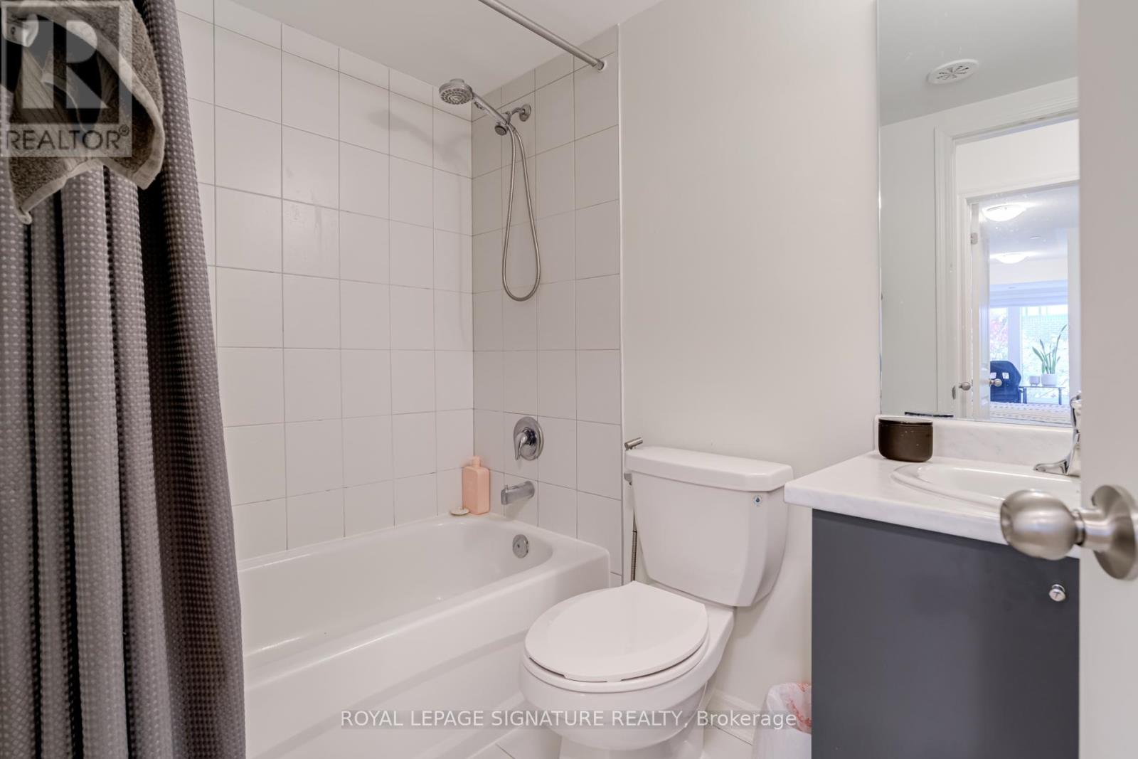 3 - 1155 Stroud Lane, Mississauga, Ontario  L5J 0B3 - Photo 9 - W12479767