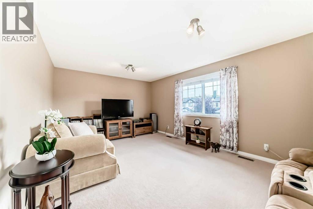 66 Cougar Ridge Circle Sw, Calgary, Alberta  T3H 5C8 - Photo 20 - A2259579