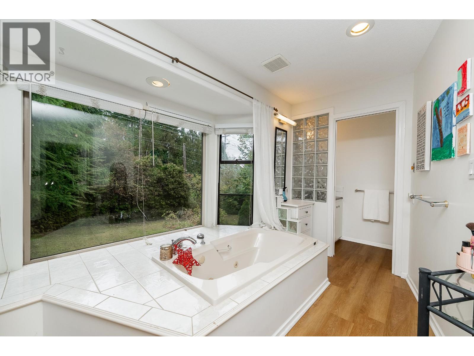 2988 Fleet Street, Coquitlam, British Columbia  V3C 3R8 - Photo 15 - R3061534