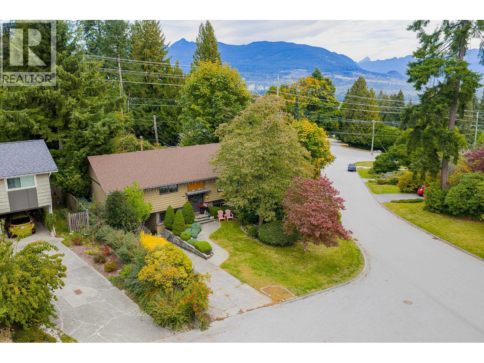 2988 Fleet Street, Coquitlam, British Columbia  V3C 3R8 - Photo 34 - R3061534