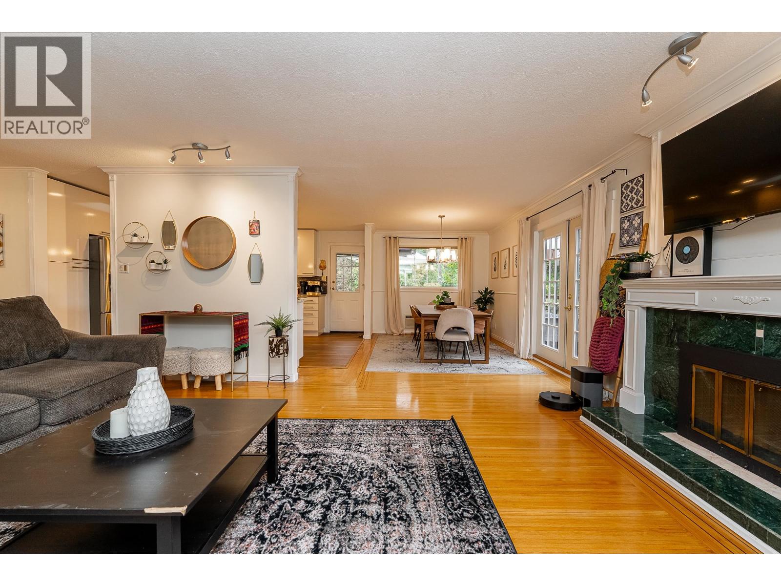 2988 Fleet Street, Coquitlam, British Columbia  V3C 3R8 - Photo 5 - R3061534