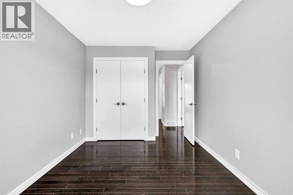 919 Shawnee Drive Sw, Calgary, Alberta  T2Y 2G8 - Photo 30 - A2248062