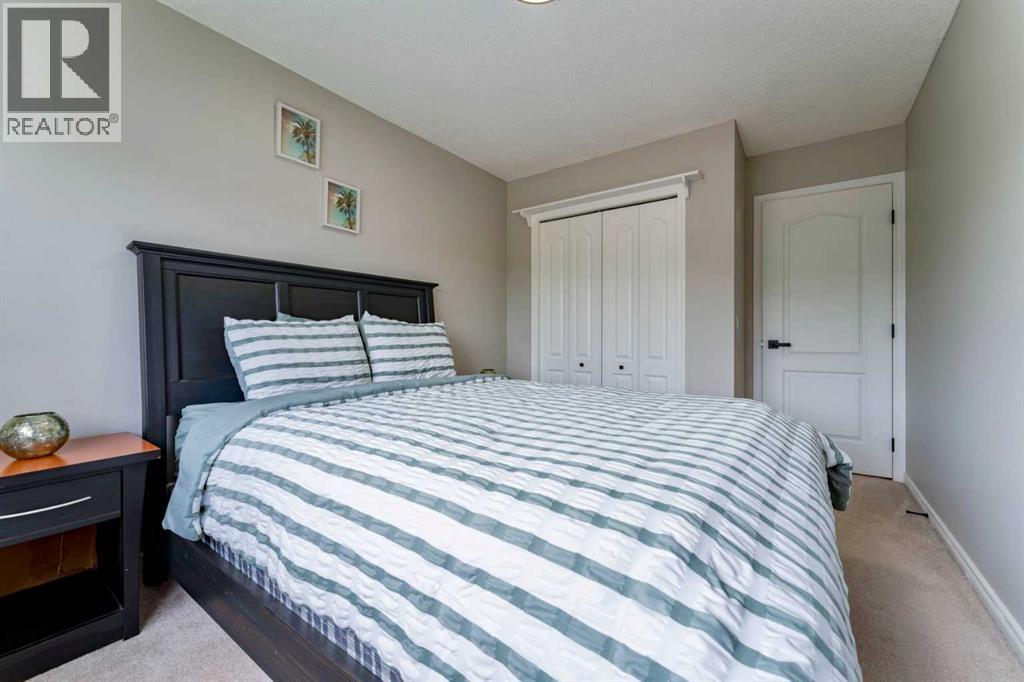 276 Fairways Bay Nw, Airdrie, Alberta  T4B 2P5 - Photo 15 - A2265171