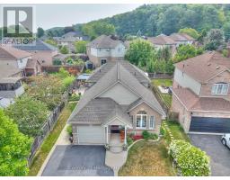 222 DORCHESTER DRIVE, Grimsby, Ontario