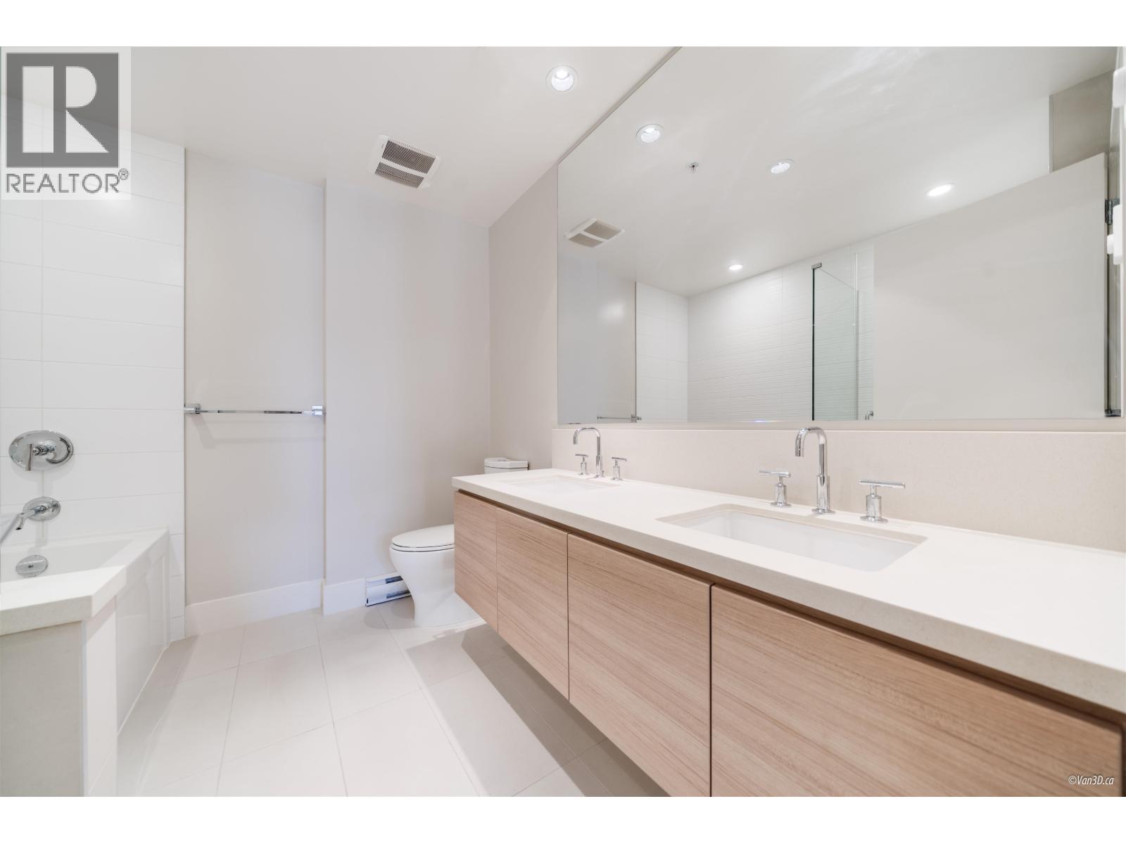 111 3606 Aldercrest Drive, North Vancouver, British Columbia  V7Y 0A3 - Photo 13 - R3060673