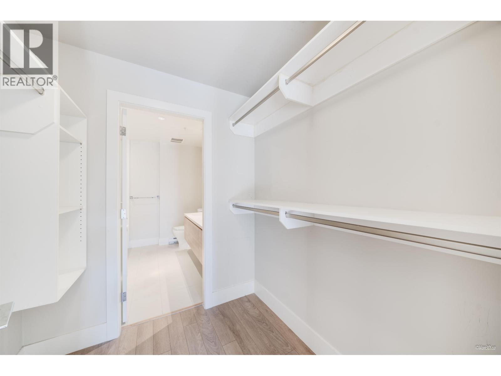 111 3606 Aldercrest Drive, North Vancouver, British Columbia  V7Y 0A3 - Photo 12 - R3060673