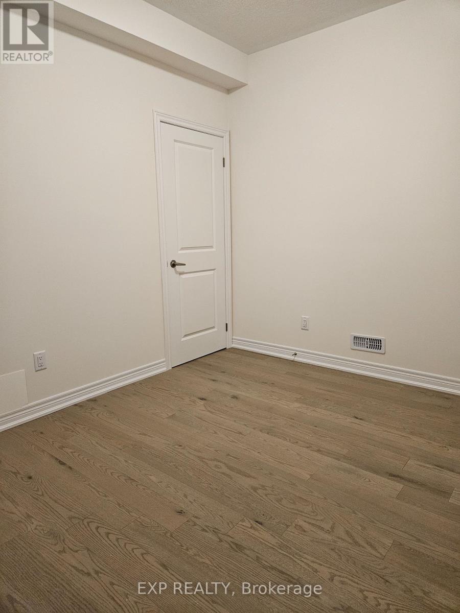 18 B - 3185 Sixth Line Lane, Oakville, Ontario  L6H 0V7 - Photo 11 - W12479771