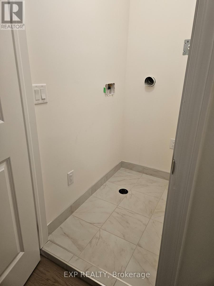 18 B - 3185 Sixth Line Lane, Oakville, Ontario  L6H 0V7 - Photo 7 - W12479771