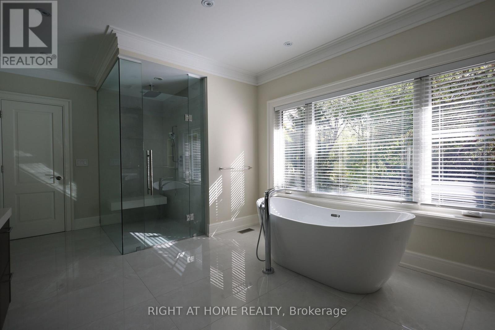 2 Finchley Road, Toronto, Ontario  M9A 2X3 - Photo 16 - W12479773