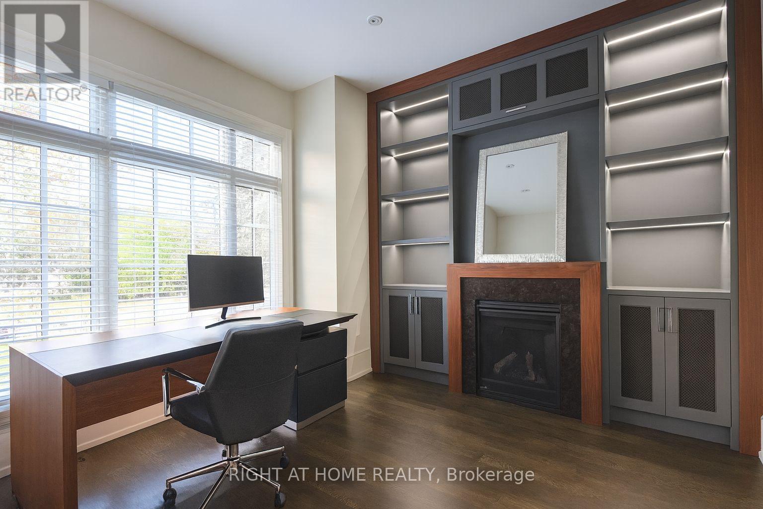2 Finchley Road, Toronto, Ontario  M9A 2X3 - Photo 4 - W12479773