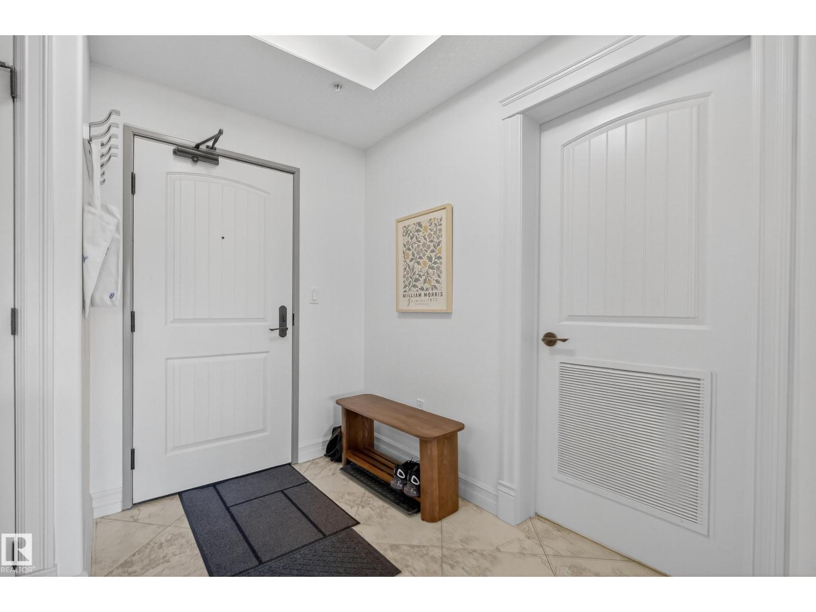 #603 10142 111 St Nw, Edmonton, Alberta  T5K 1K6 - Photo 2 - E4463308