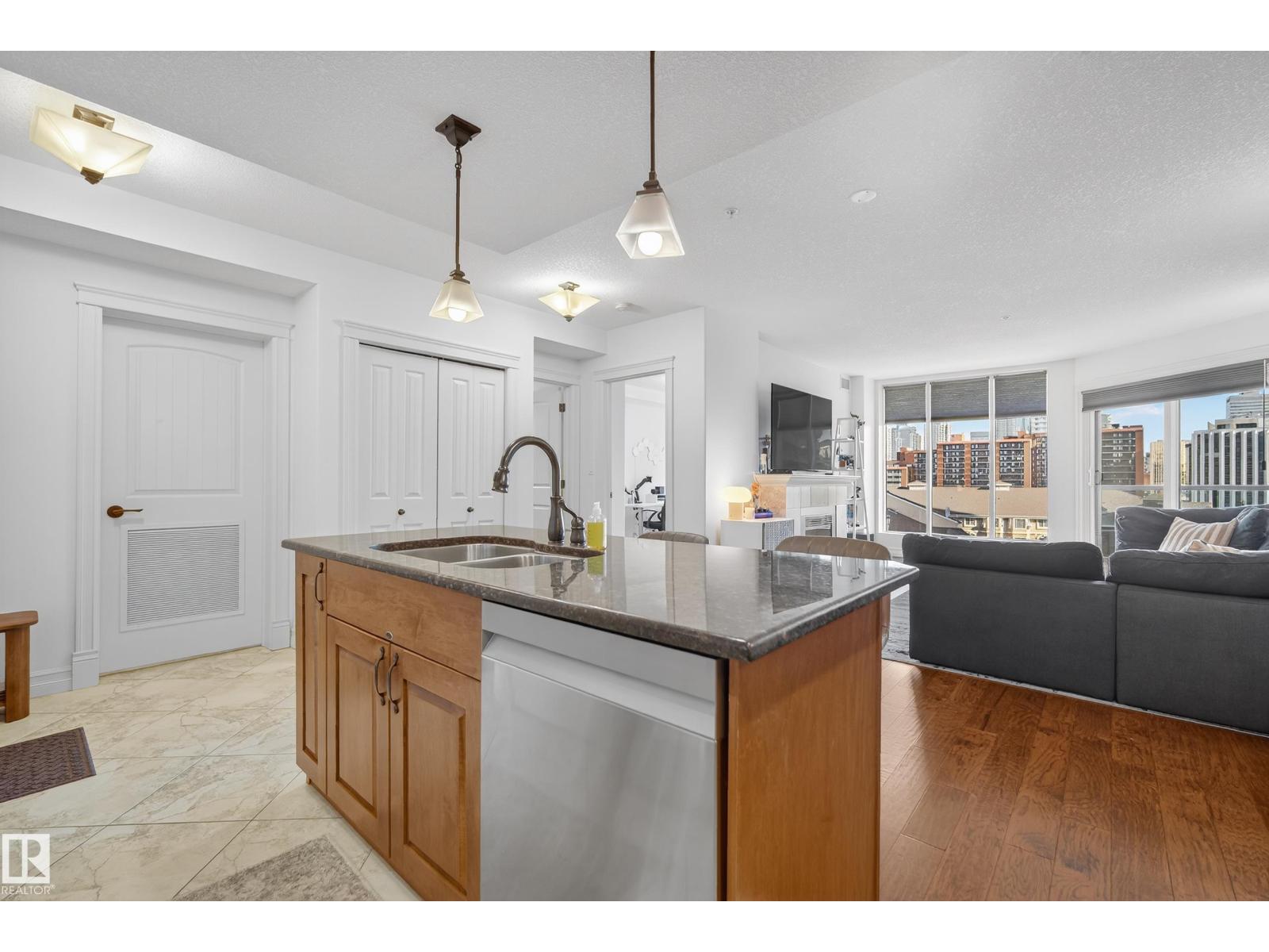 #603 10142 111 St Nw, Edmonton, Alberta  T5K 1K6 - Photo 7 - E4463308