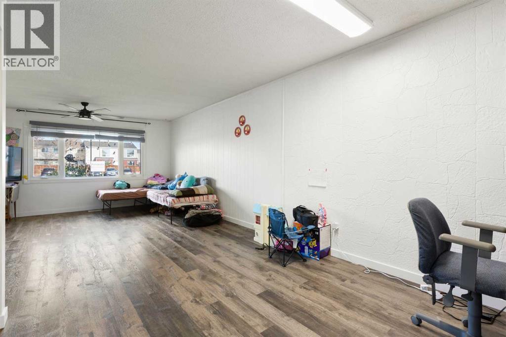 5414 Pensacola Crescent Se, Calgary, Alberta  T2A 2G6 - Photo 2 - A2266408