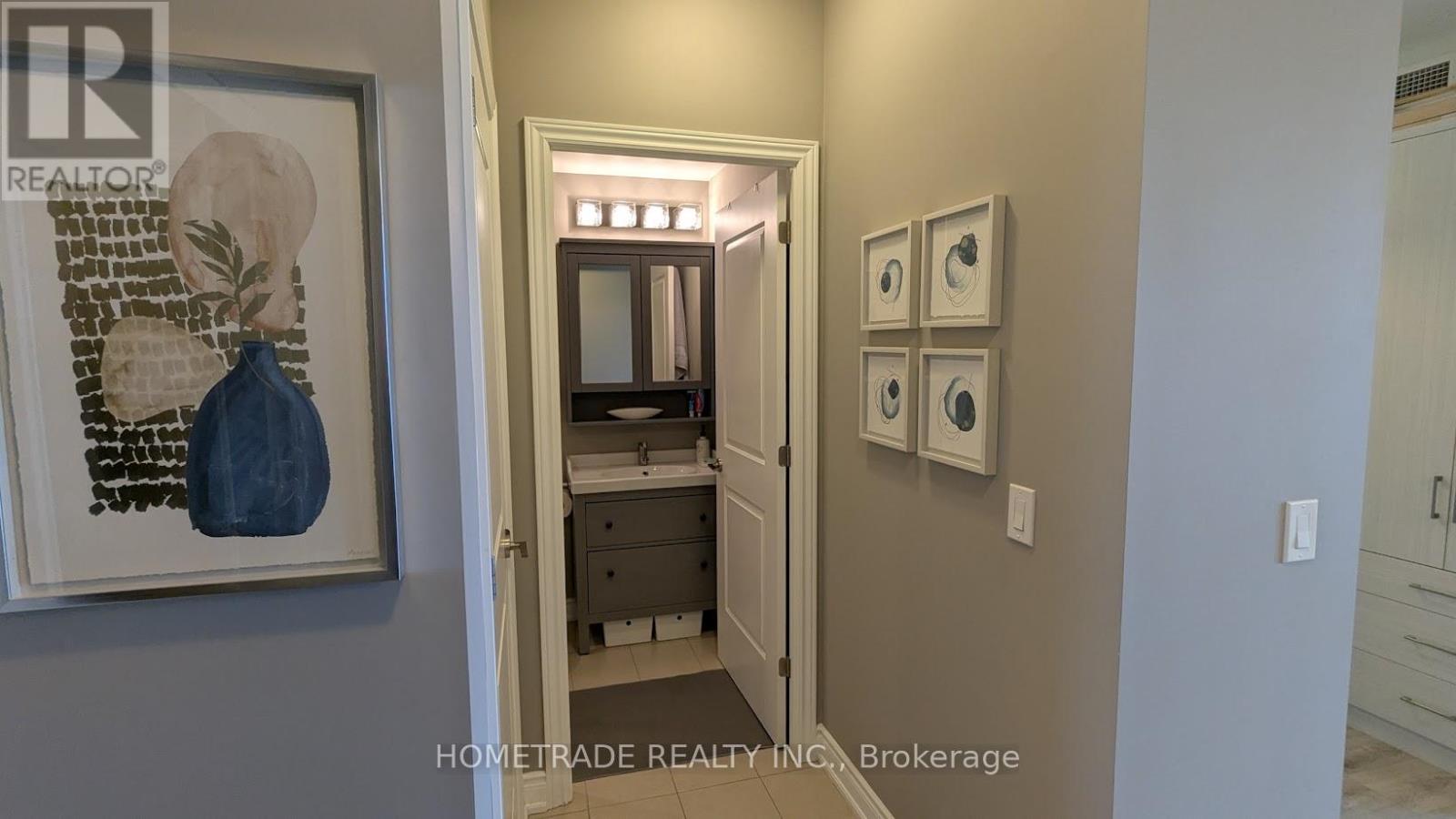 201b - 9090 Yonge Street, Richmond Hill, Ontario  L4C 0Z1 - Photo 5 - N12479780
