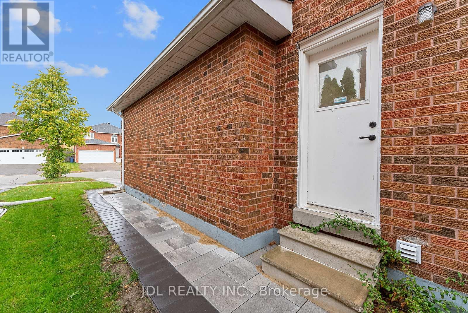 69 Aristotle Drive, Richmond Hill, Ontario  L4S 1J7 - Photo 50 - N12479784