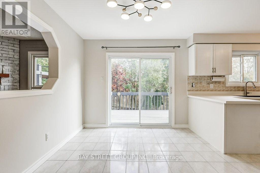 1 Price Street, Richmond Hill, Ontario  L4S 1E1 - Photo 11 - N12479785