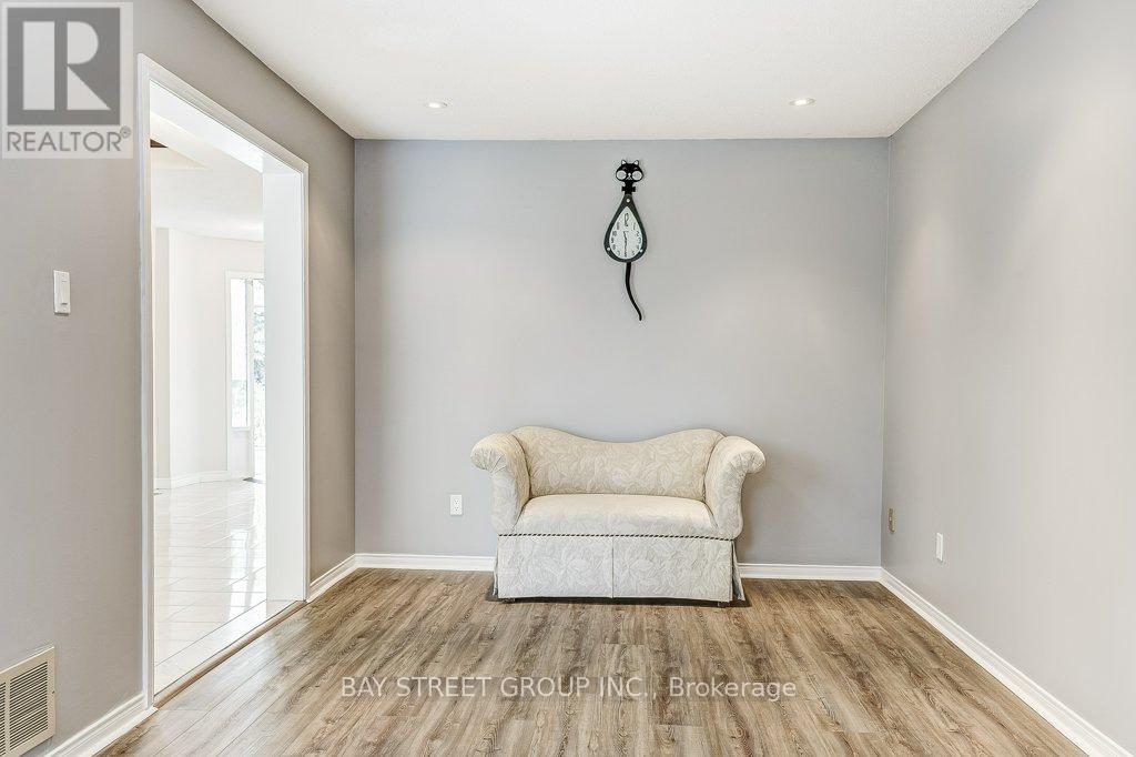 1 Price Street, Richmond Hill, Ontario  L4S 1E1 - Photo 13 - N12479785
