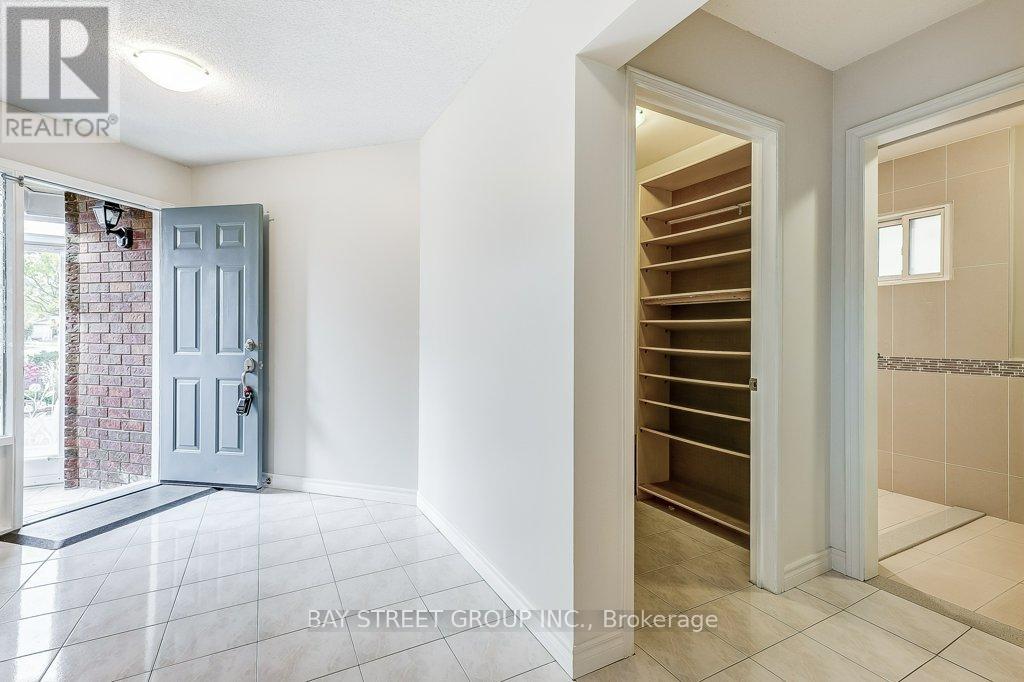 1 Price Street, Richmond Hill, Ontario  L4S 1E1 - Photo 14 - N12479785