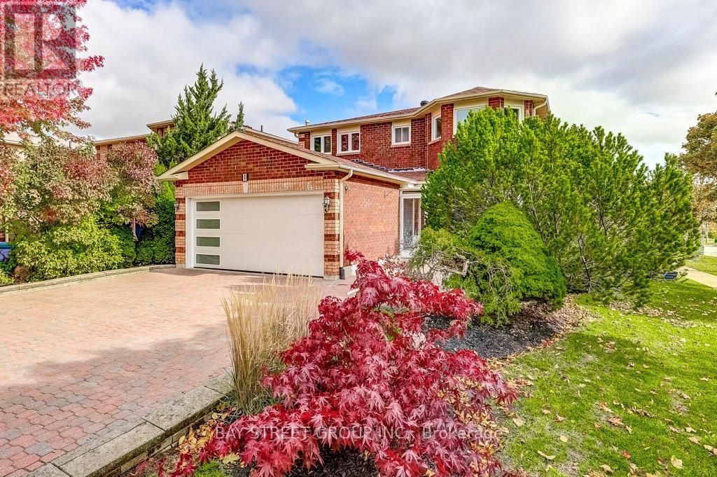 1 Price Street, Richmond Hill, Ontario  L4S 1E1 - Photo 2 - N12479785