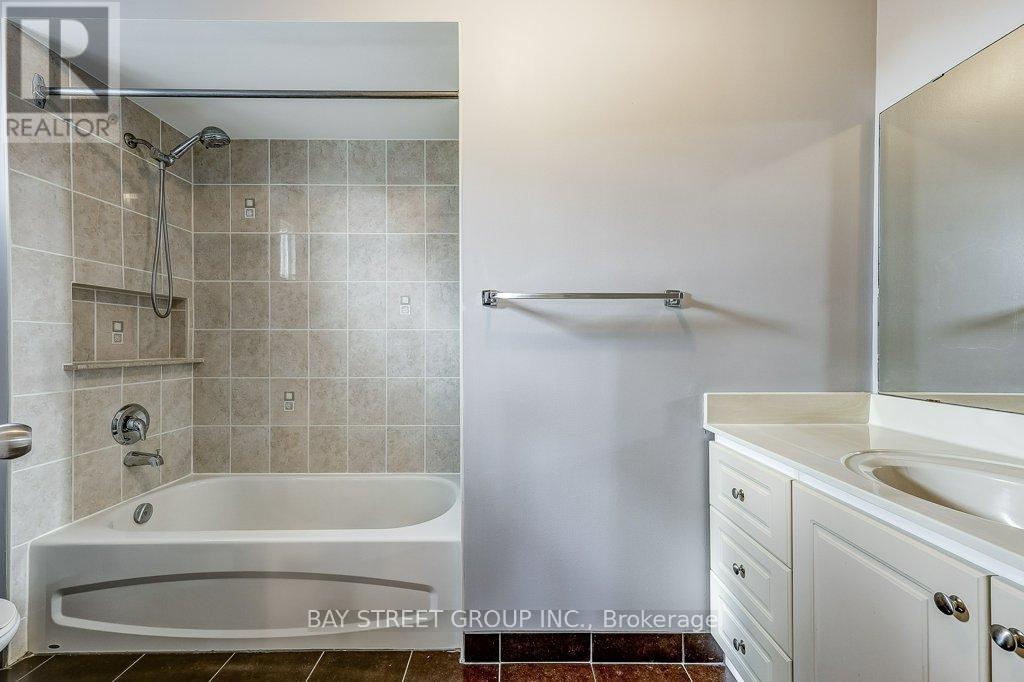 1 Price Street, Richmond Hill, Ontario  L4S 1E1 - Photo 20 - N12479785
