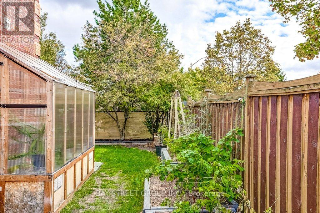 1 Price Street, Richmond Hill, Ontario  L4S 1E1 - Photo 43 - N12479785