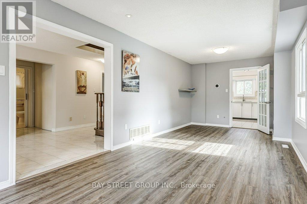 1 Price Street, Richmond Hill, Ontario  L4S 1E1 - Photo 7 - N12479785
