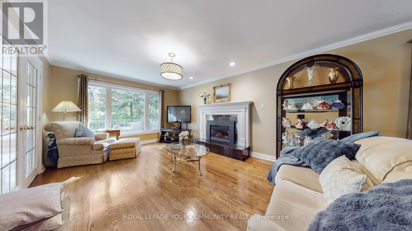 35 La Rush Drive, Toronto, Ontario  M9P 1S8 - Photo 14 - W12479786