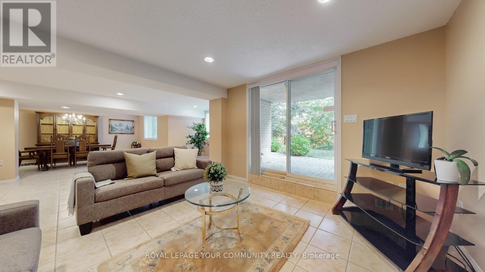 35 La Rush Drive, Toronto, Ontario  M9P 1S8 - Photo 24 - W12479786