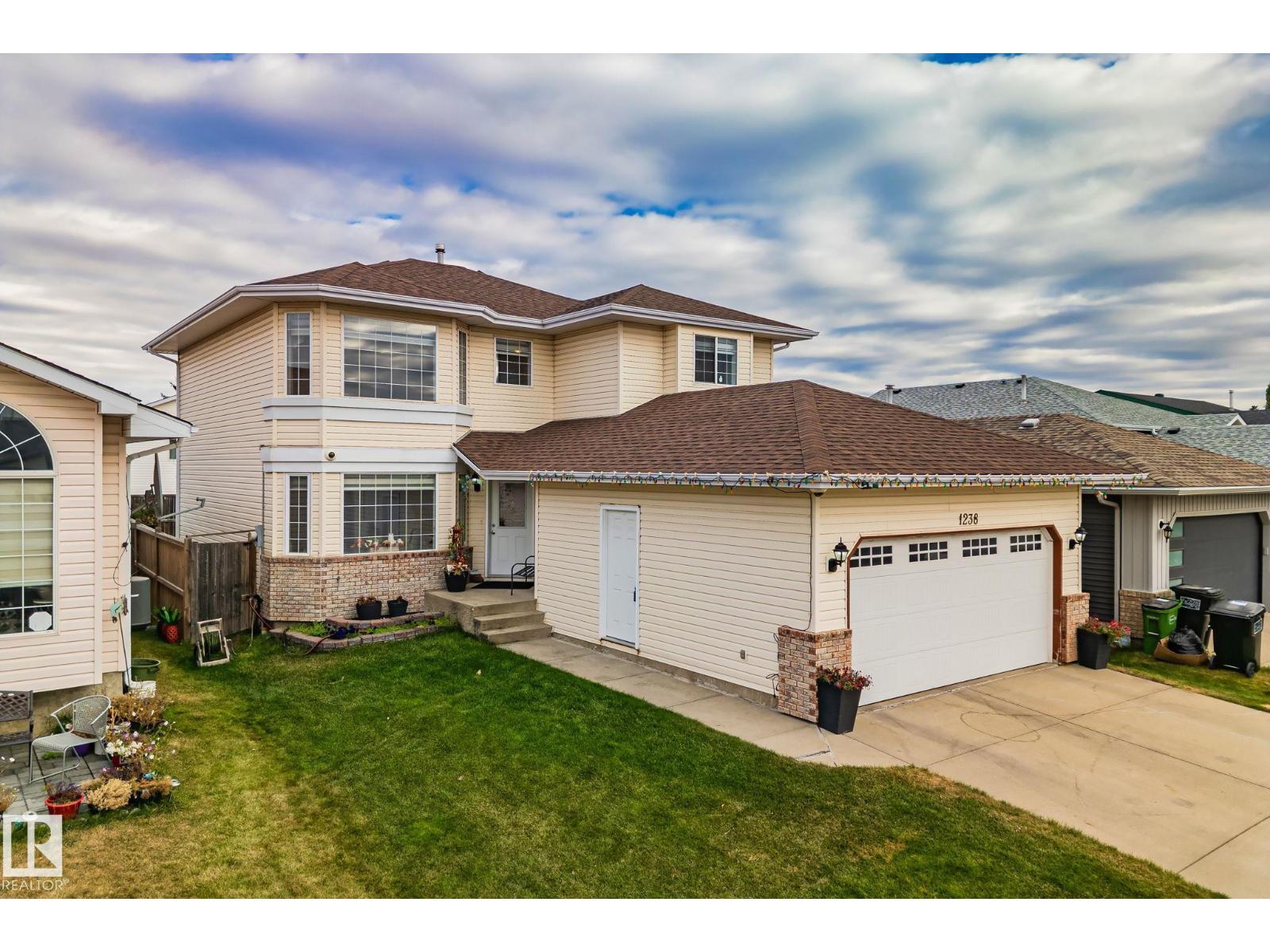 1238 Joyce CR NW NW, Edmonton, Alberta