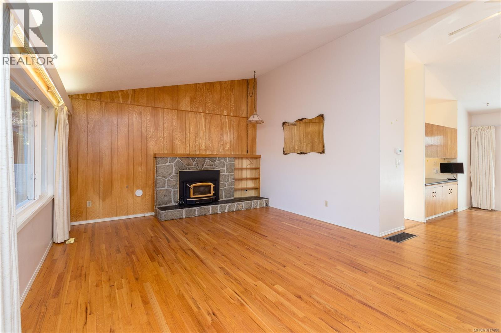 7086 Maber Rd, Central Saanich, British Columbia  V8M 1S9 - Photo 6 - 1017598