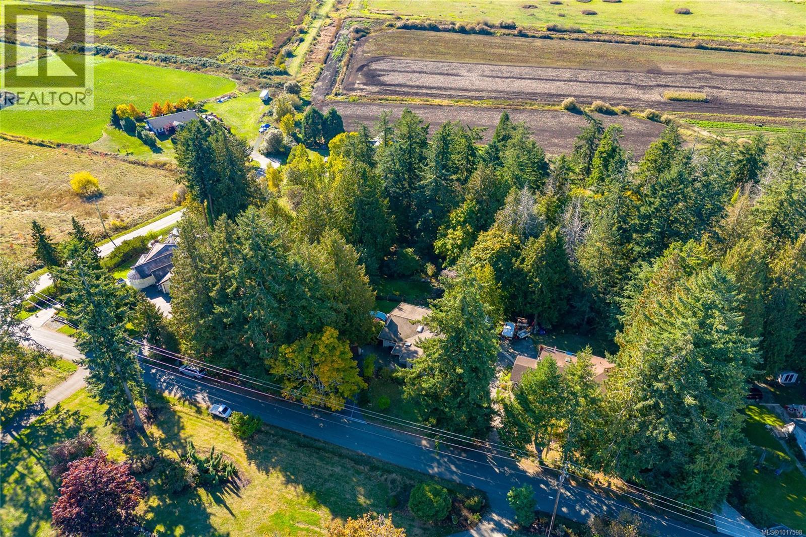 7086 Maber Rd, Central Saanich, British Columbia  V8M 1S9 - Photo 34 - 1017598