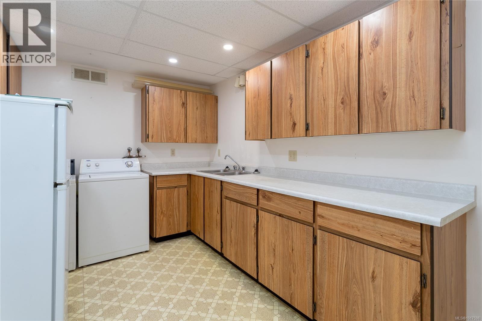 7086 Maber Rd, Central Saanich, British Columbia  V8M 1S9 - Photo 22 - 1017598