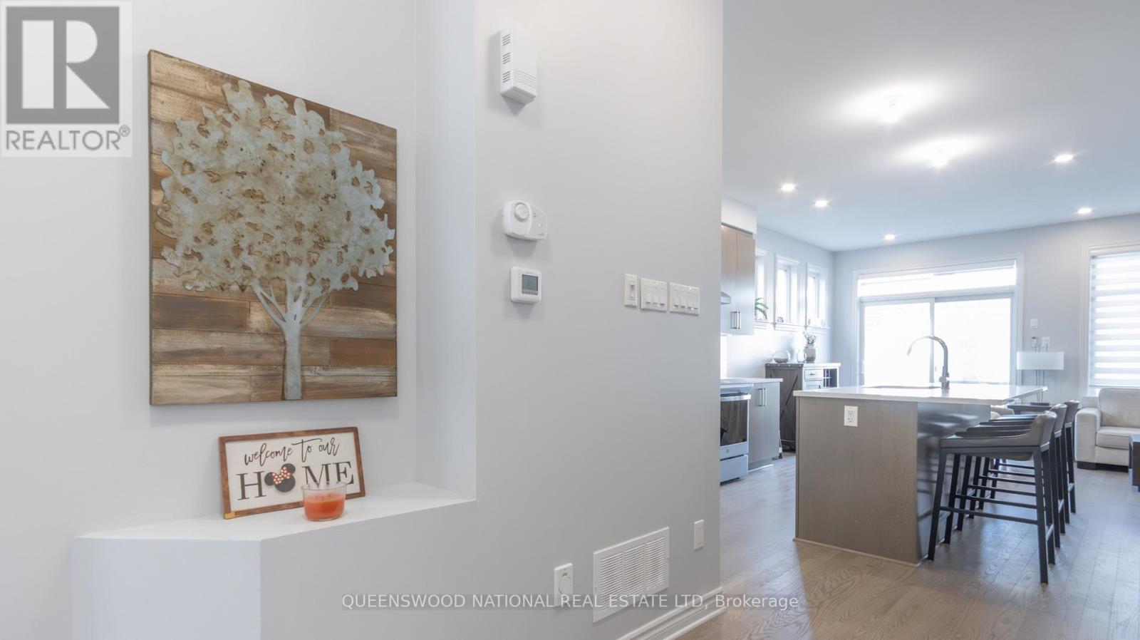 551 Cardamom Terrace, Ottawa, Ontario  K2S 2Y1 - Photo 4 - X12479798