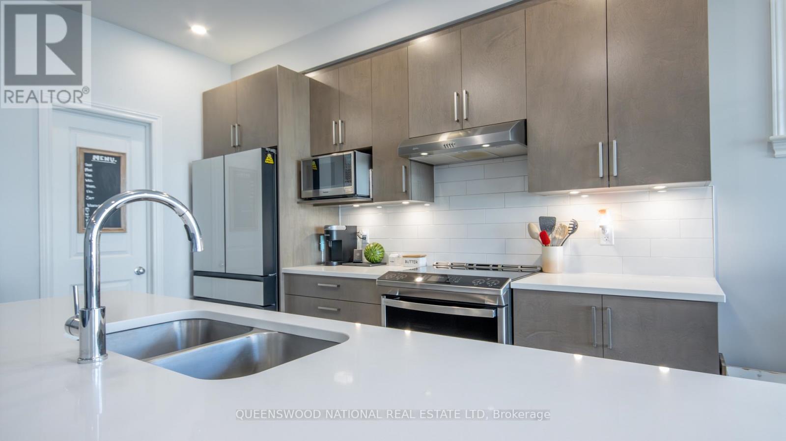 551 Cardamom Terrace, Ottawa, Ontario  K2S 2Y1 - Photo 5 - X12479798