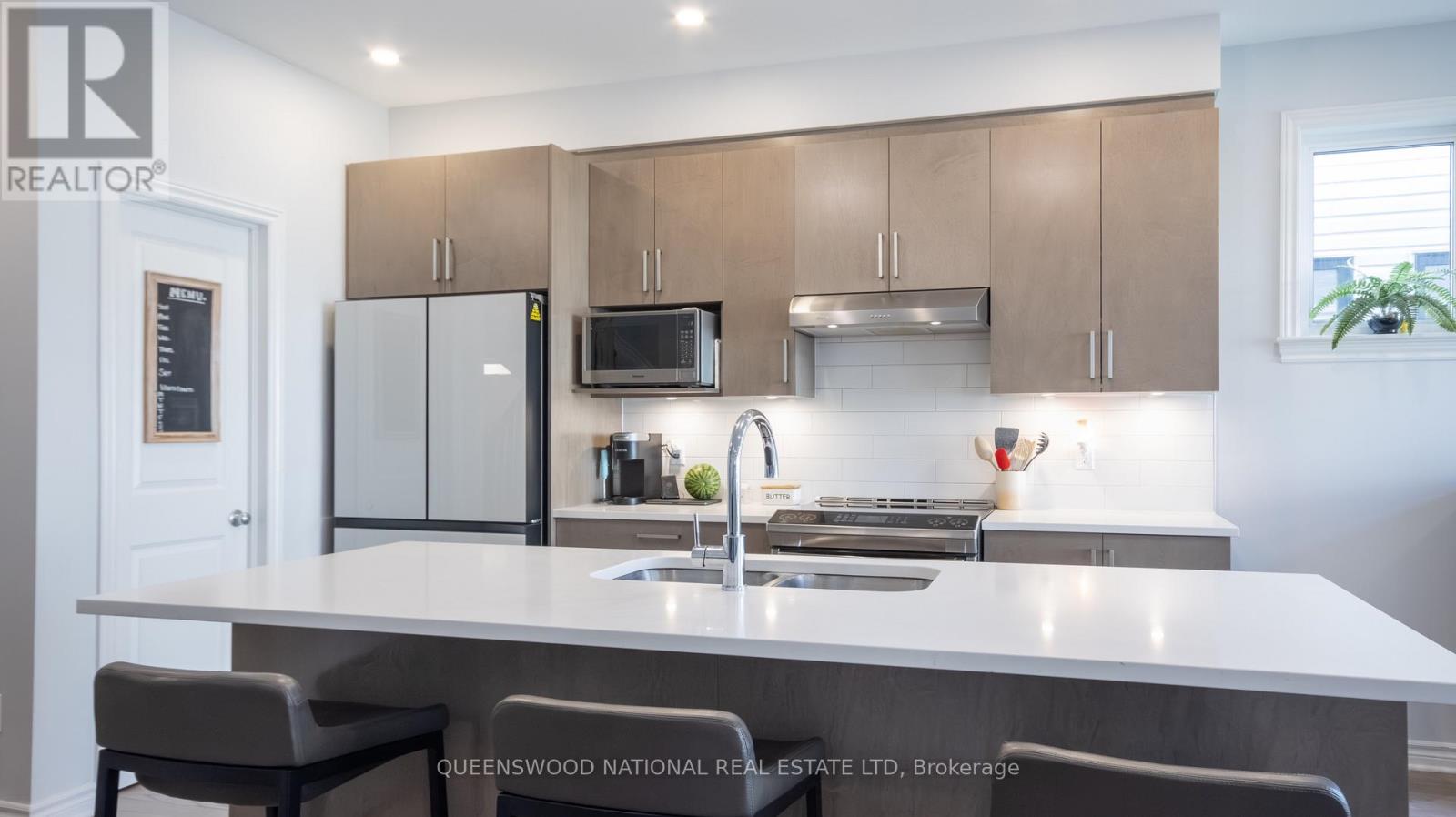 551 Cardamom Terrace, Ottawa, Ontario  K2S 2Y1 - Photo 7 - X12479798