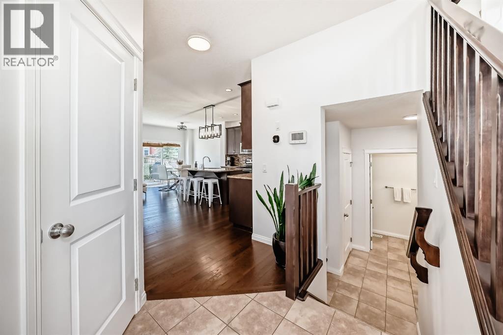 96 Sunrise Terrace, Cochrane, Alberta  T4C 0V3 - Photo 4 - A2236367