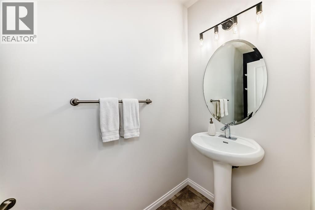 96 Sunrise Terrace, Cochrane, Alberta  T4C 0V3 - Photo 17 - A2236367