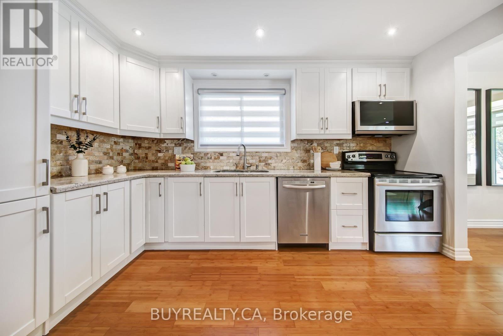 5 Baintree Street E, Toronto, Ontario  M3H 3X4 - Photo 13 - C12479807