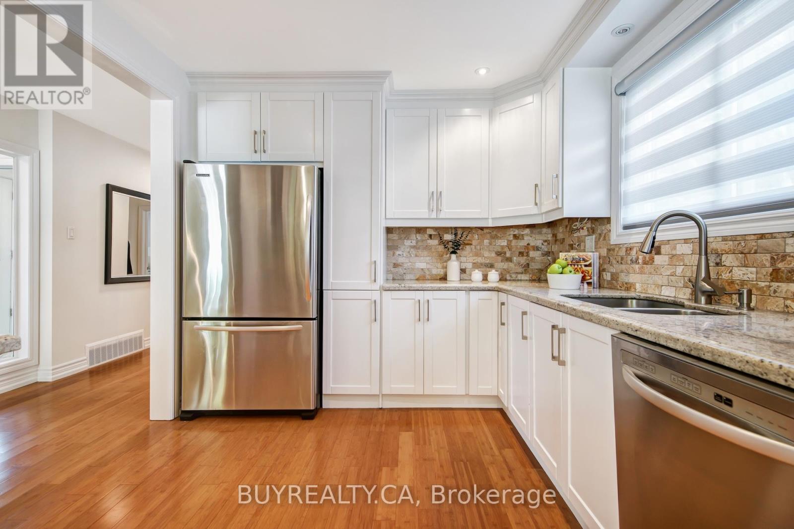 5 Baintree Street E, Toronto, Ontario  M3H 3X4 - Photo 14 - C12479807