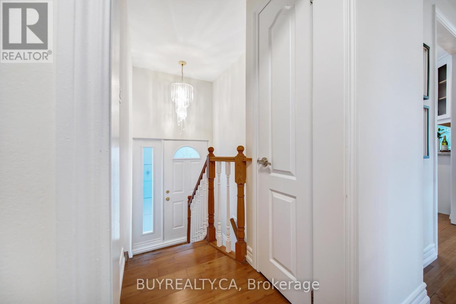 5 Baintree Street E, Toronto, Ontario  M3H 3X4 - Photo 27 - C12479807