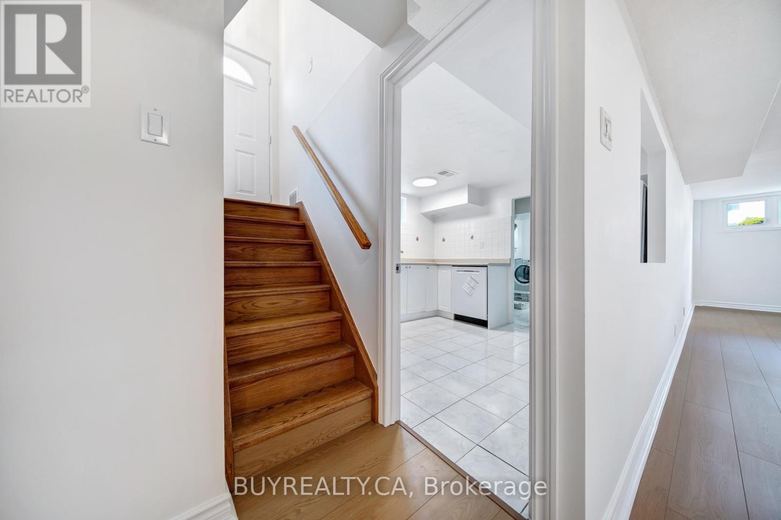 5 Baintree Street E, Toronto, Ontario  M3H 3X4 - Photo 28 - C12479807